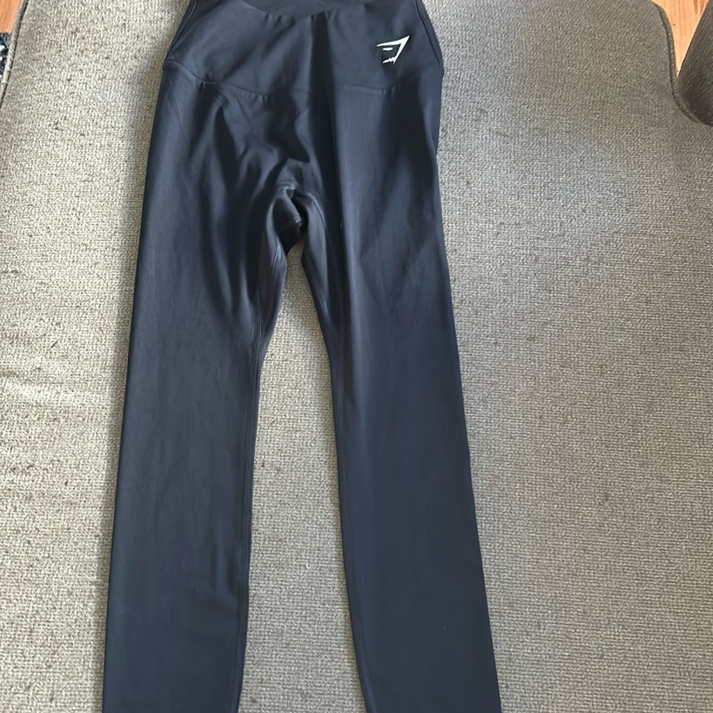 Black gymshark workout leggings